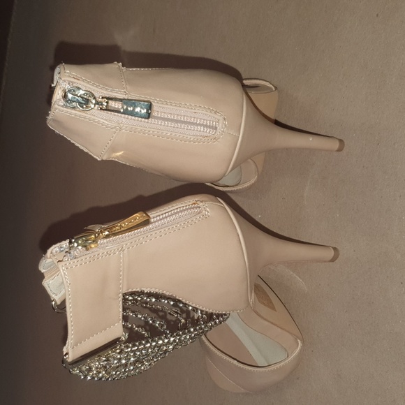 Bebe heels - Picture 3 of 6